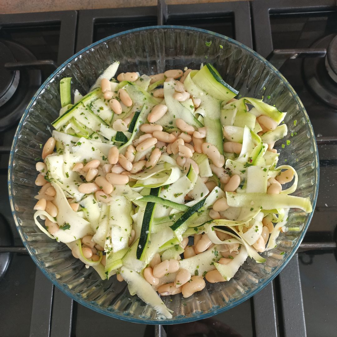 Salade courgette et haricots blancs 