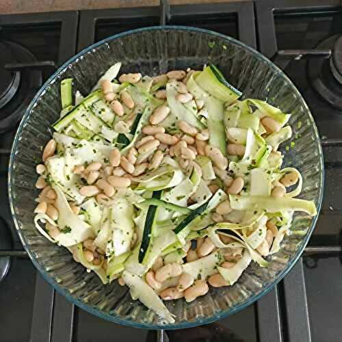 Salade courgette et haricots blancs 