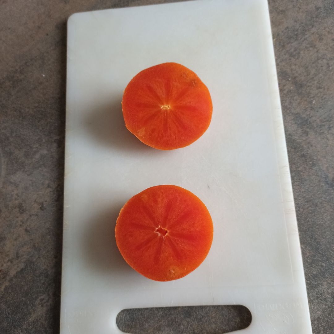 Comment manger des kakis durs et pas mûrs