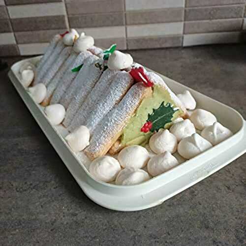 Bûche pistachée du jour de l'an 2026