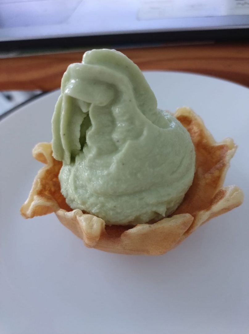 Crème glacée pistache avec la swirl Ninja