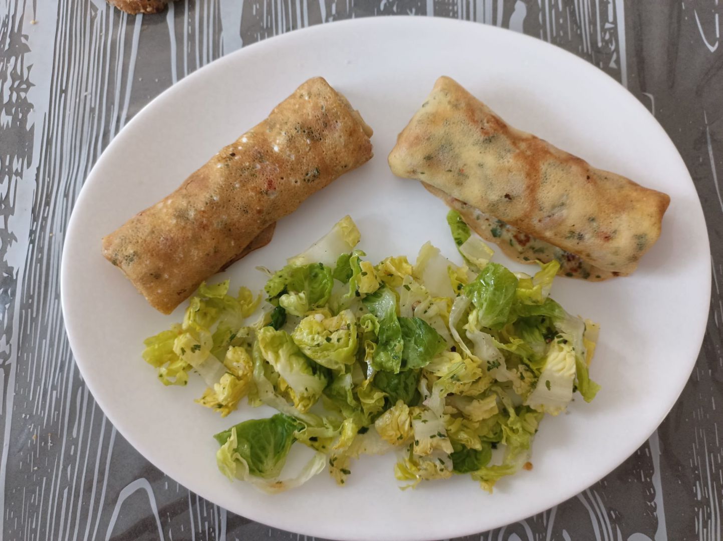 Crêpes salées aux dés de jambon et Mme Loïc