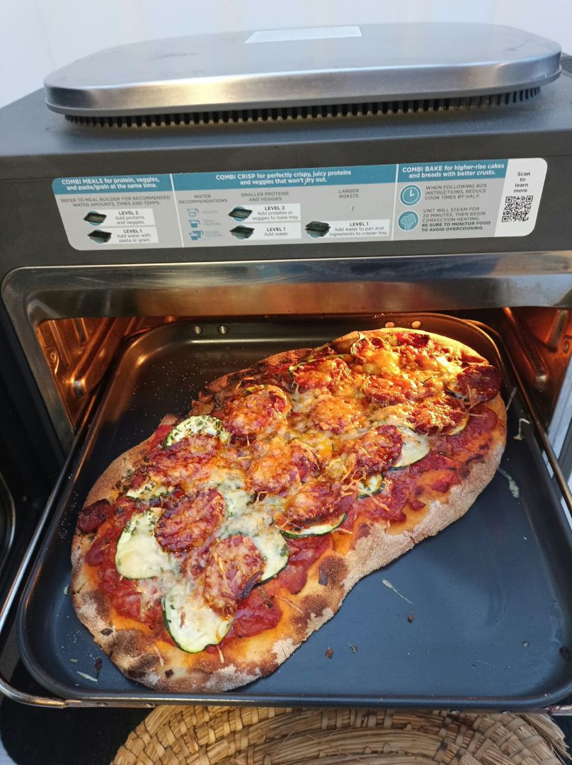 Pinsas courgette et chorizo au combi Ninja