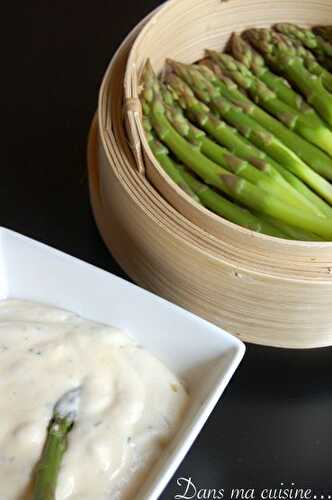 Asperges vapeur et sauce mousseline toute légère version WW