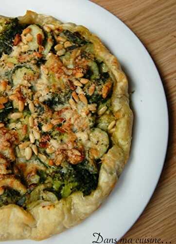 Divine tarte aux courgettes, brocolis et pignons