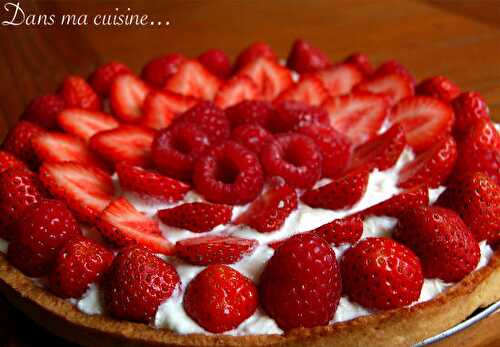 Jolie tarte d'été aux fraises et framboises - DANS MA CUISINE... (et ailleurs !)