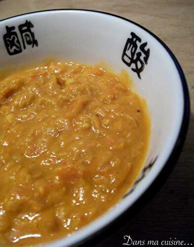 Lentilles corail aux épices et lait de coco