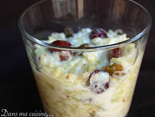 Salade de courgette et concombre aux cranberries et pistaches