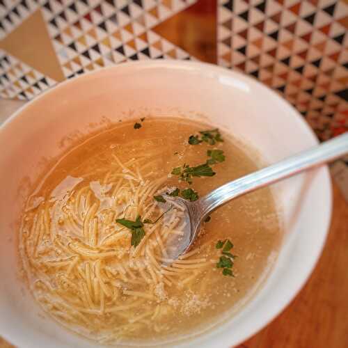 Bouillon de queues d’asperges