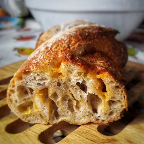 Pain torsade au cheddar et paprika (au levain ou non)