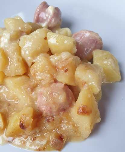 Poêlée de pommes de terre et saucisse façon tartiflette