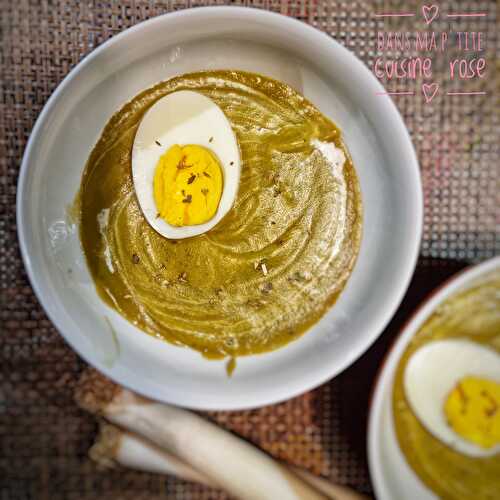 Velouté de poireaux aux fines herbes et son œuf dur (au Companion)