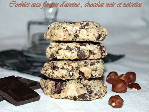 Cookies aux flocons d'avoine, chocolat noir et noisettes
