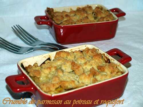 Crumble de parmesan au poireau et roquefort