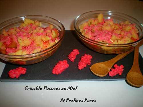 Crumble pommes au miel et pralines roses