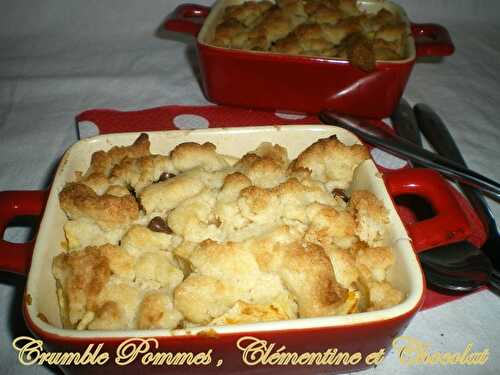 Crumble , pommes , clémentine et chocolat