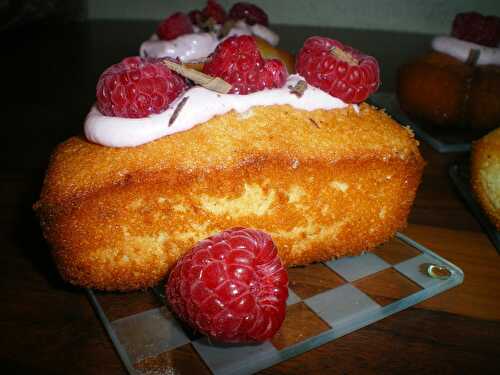 Financiers à la mousse de framboise