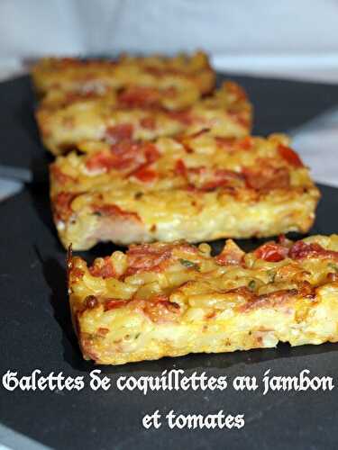 Galettes de coquillettes au jambon et tomates