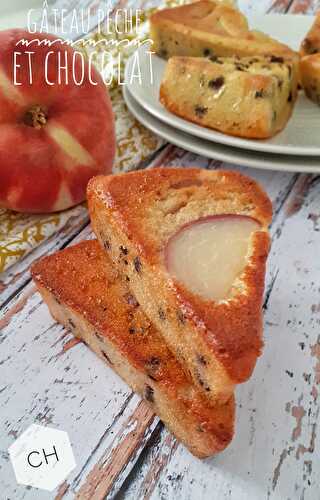 Gâteau à la pêche et chocolat