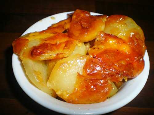 Gratin de pommes de terre , bacon et cheddar