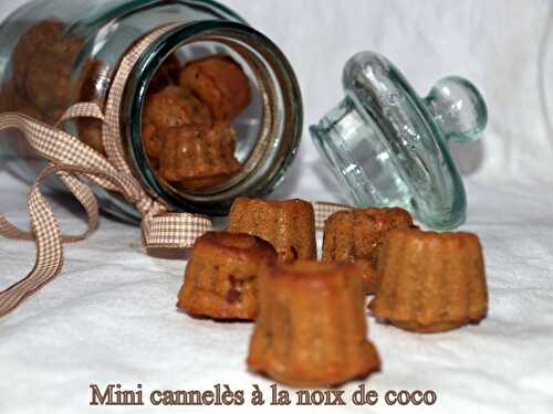 Mini cannelès à la noix de coco