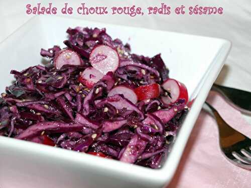 Salade de choux rouge , radis et sésame