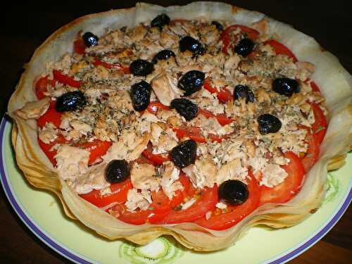 Tarte aux feuilles de brick , tomates et thon