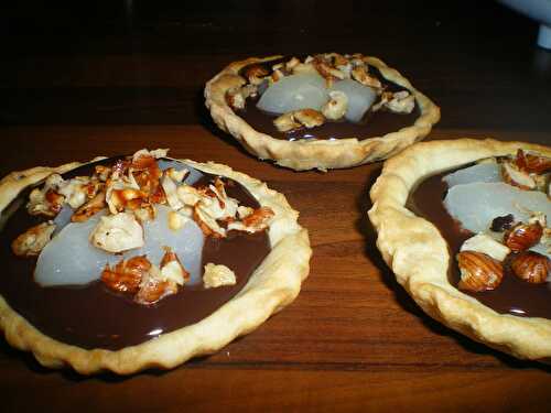 Tartelettes chocolat,poire et noisette