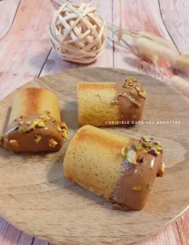 Moelleux vanille , chocolat caramel et pistaches