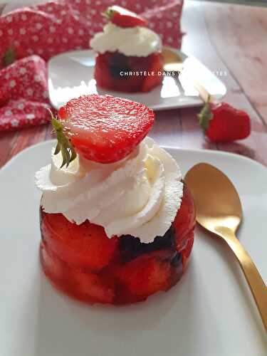 Aspics aux fruits et chantilly mascarpone