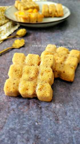 Financiers noisettes pralinées et pêches