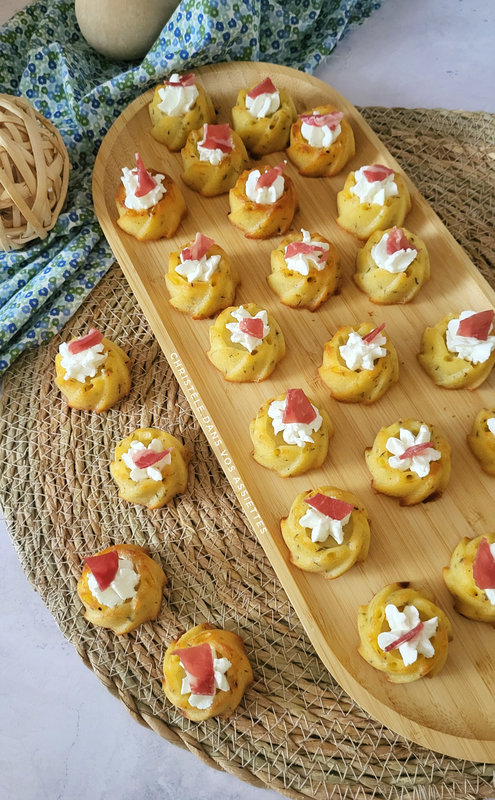 Bouchées au parmesan et coppa 