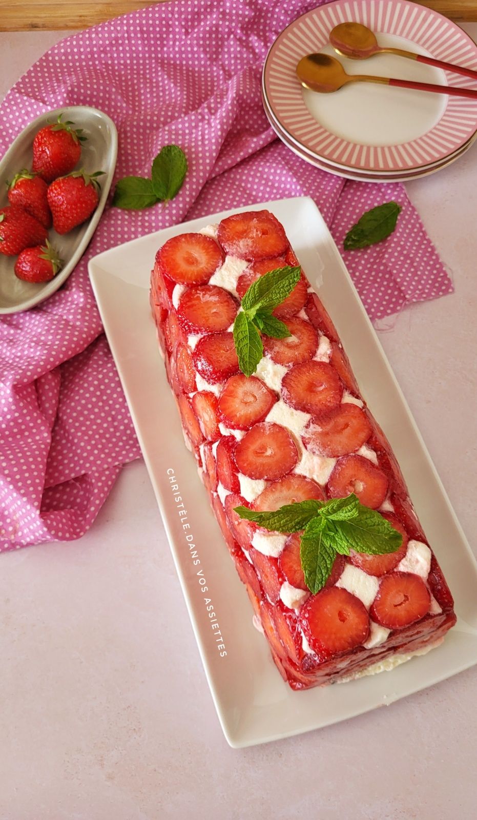 Cake tiramisu fraises et menthe 