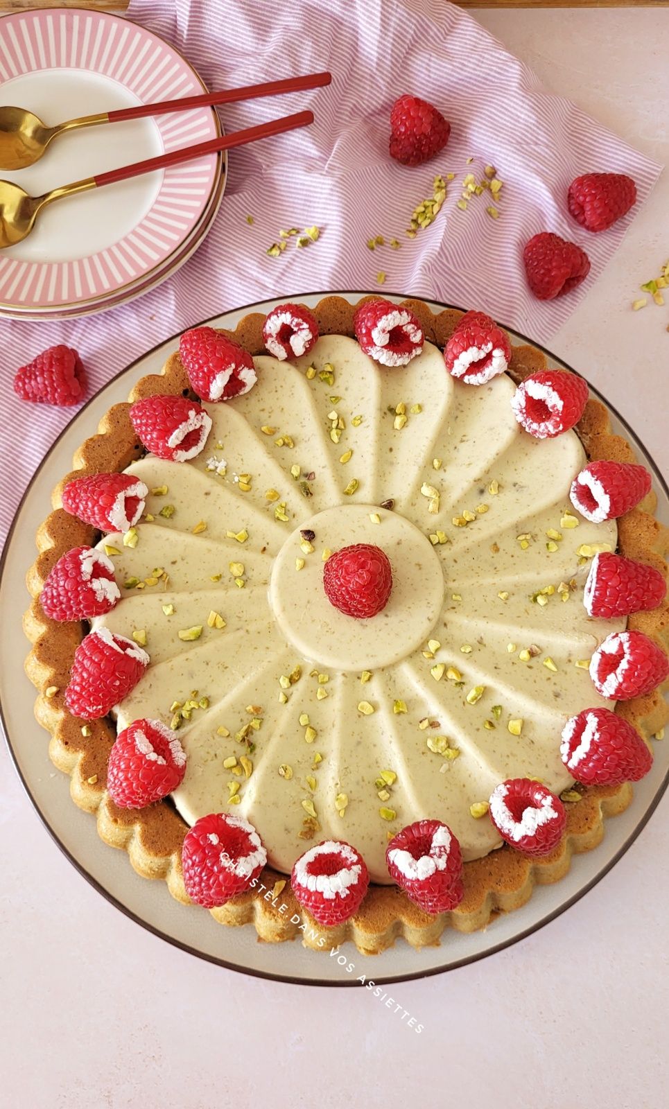 Tarte moelleuse pistache/framboises et son cheesecake 