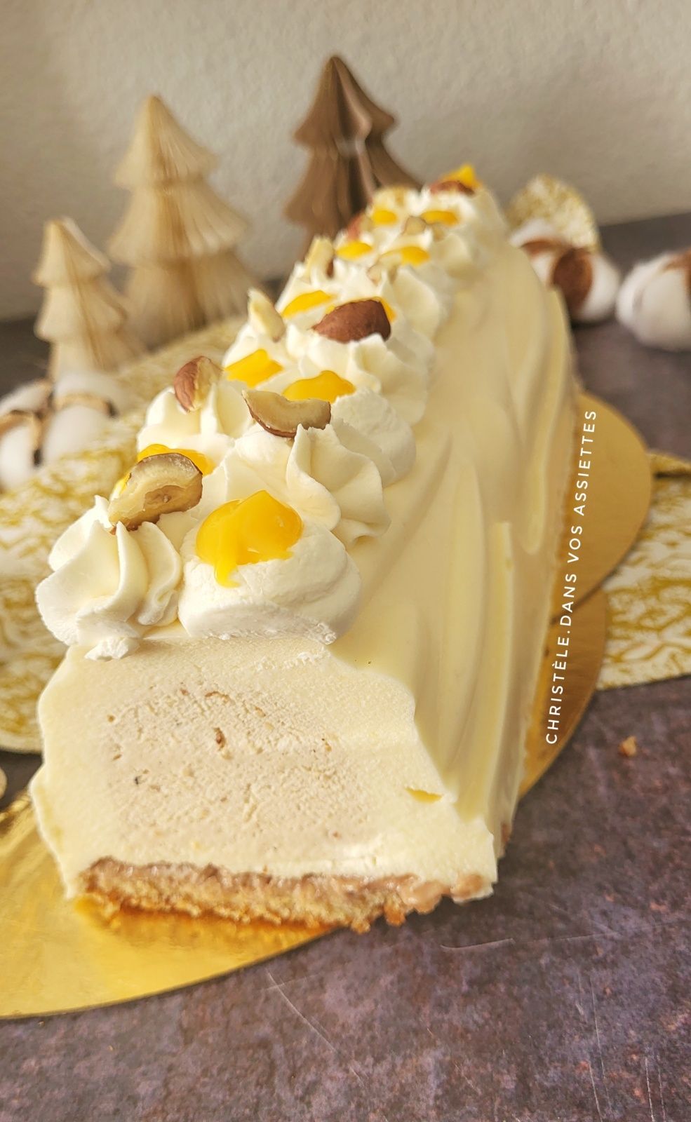 Bûche citron et praliné 