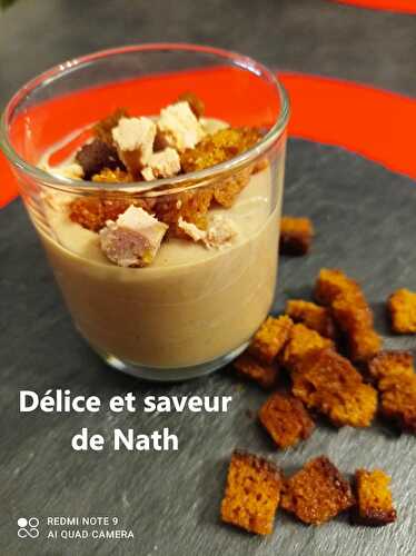 Velouté de chataignes au foie gras et pain d'épices