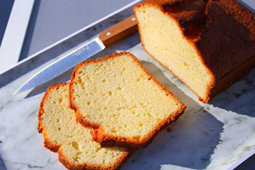 Cake Moelleux au Citron - Délicimô ! Blog de Recettes de Cuisine et Pâtisserie