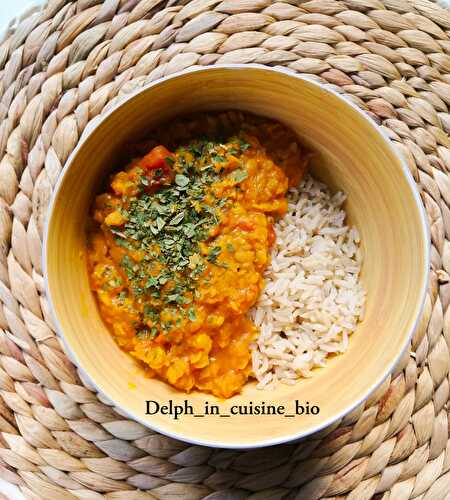 Dhal de lentilles corail et tomates