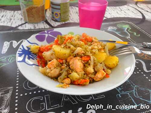 Poêlée de choux fleur, brocolis, carottes, pommes de terre et saumon