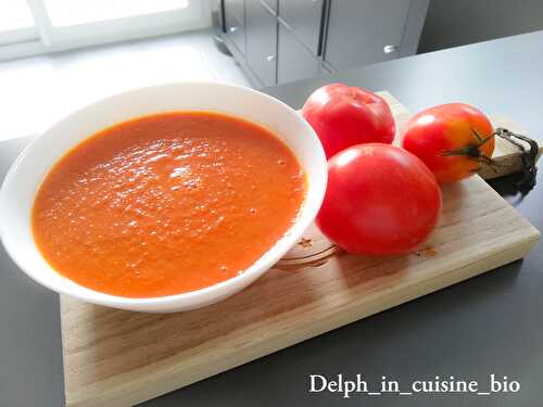Soupe de tomates basilic