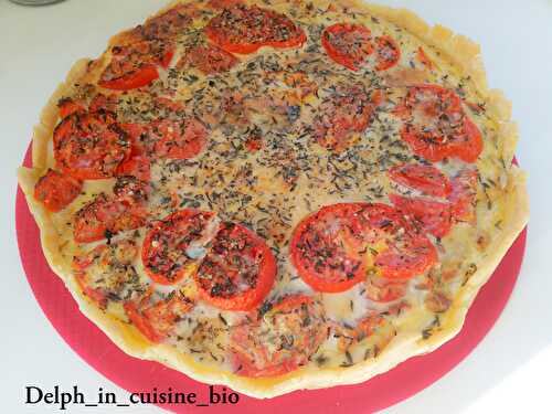 Tarte au thon, tomate et moutarde