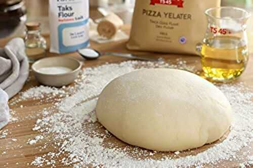 Les secrets d’une pâte à pizza maison épaisse et moelleuse