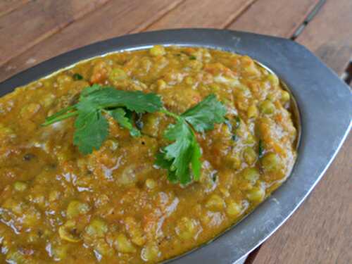 Khumb matar massala (curry de champignons et pois) Légumes et accompagnements, Recettes du monde, Recettes indiennes