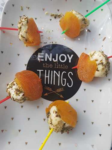 Brochettes abricot-mozzarella