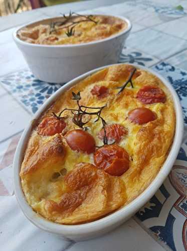 Clafoutis de fèves, mozzarella et tomates