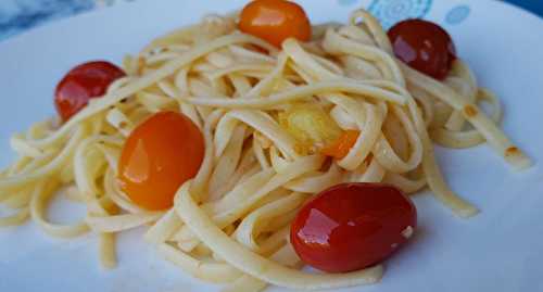 Linguines à l'ail et tomates cerises