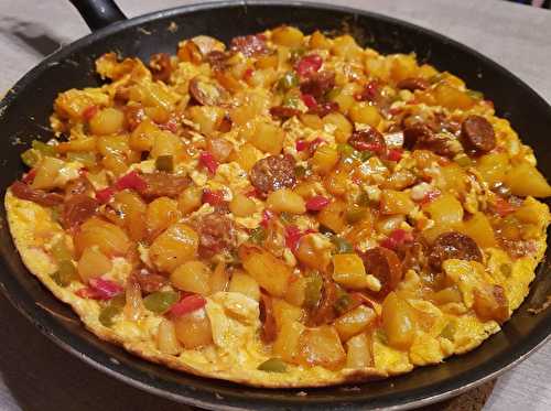 Omelette de pommes de terre, chorizo et poivron - Des Grumeaux Dans Ma Cuisine