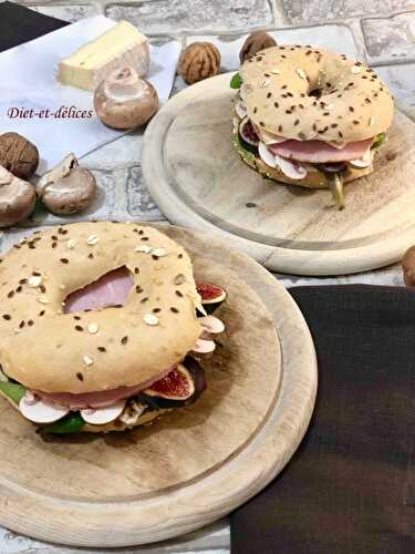 Bagel automnal au rôti de porc