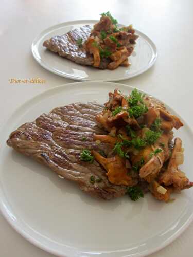 Biftecks aux girolles