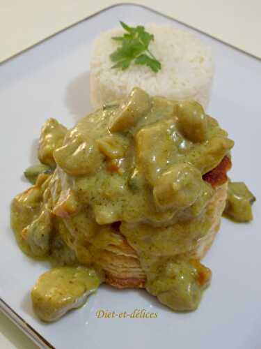 Bouchées au poulet, curry et lait de coco